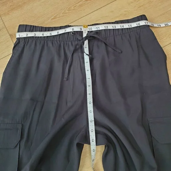 Sofia Vergara Luxe Utility Cargo Pant Size Large Black High Rise Ankle Jogger - Picture 7 of 11